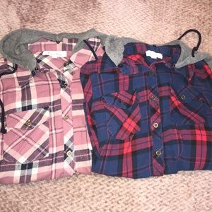 Set of 2 Hoodie Flannels